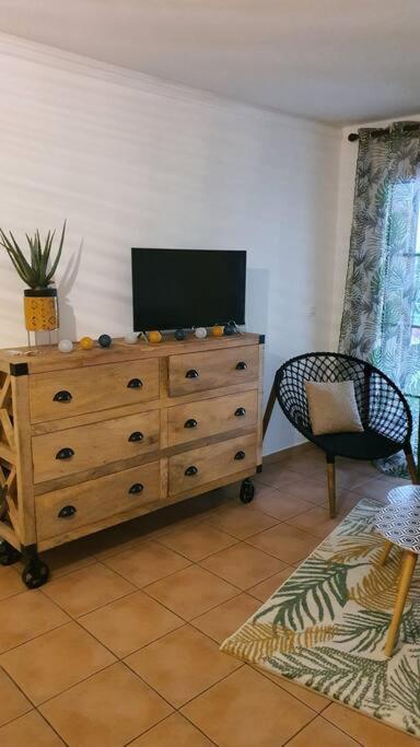 Studio Cosy, Vue Sur Mer Villages Vacances Sainte Anne Cheques Vacances Acceptes Exterior photo