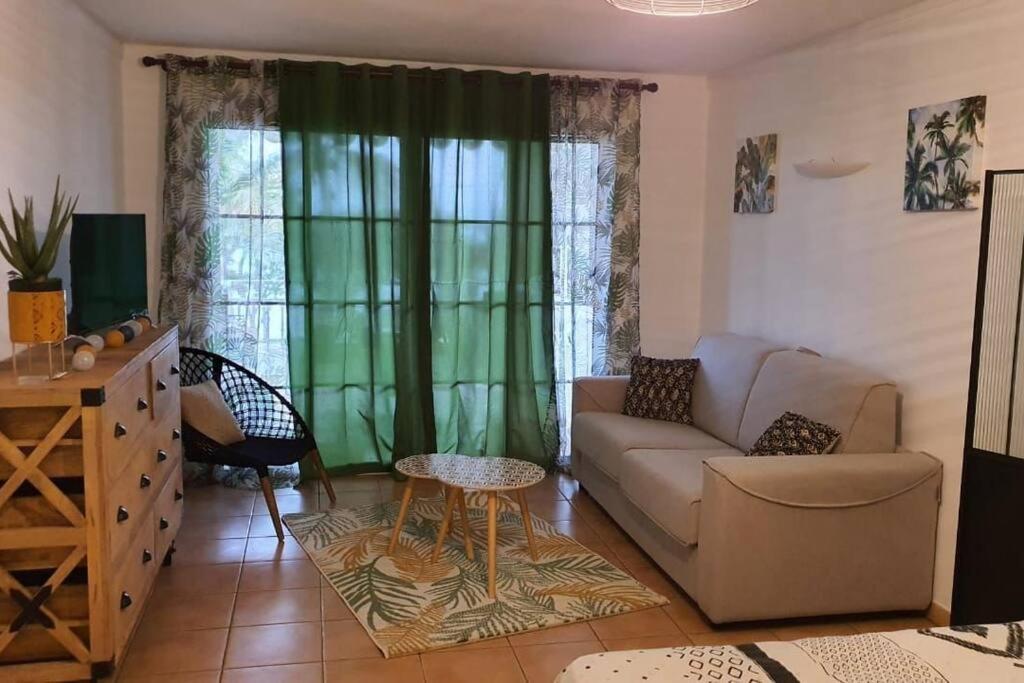 Studio Cosy, Vue Sur Mer Villages Vacances Sainte Anne Cheques Vacances Acceptes Exterior photo